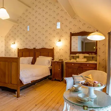 Marie 3* Ében-Émael